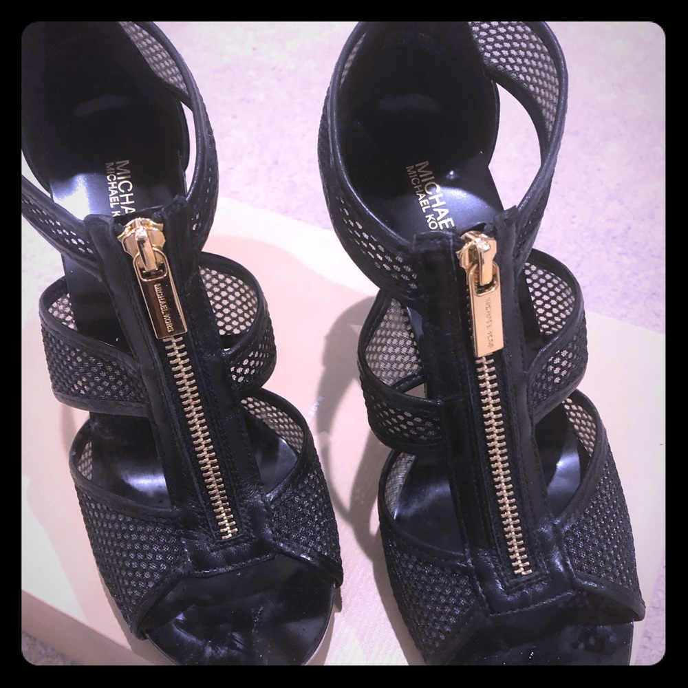 Michael Kors Berkeley T Strap Black Size 8
